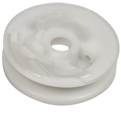 Reel in the group at Gräsklipparbutiken (5041147-01)