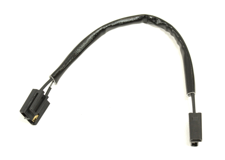 Cabling in the group  at Gräsklipparbutiken (5321466-85)