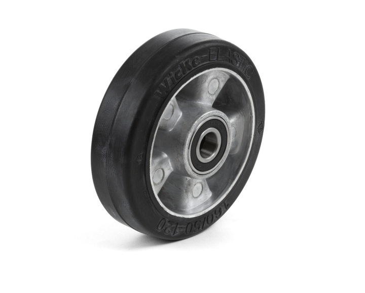 Wheel in the group at Gräsklipparbutiken (5430459-50)