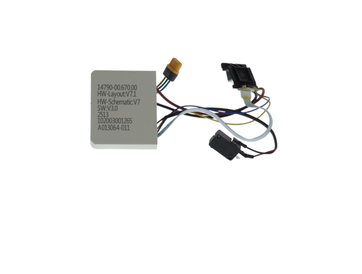 Electronic circuit in the group at Gräsklipparbutiken (5471532-01)