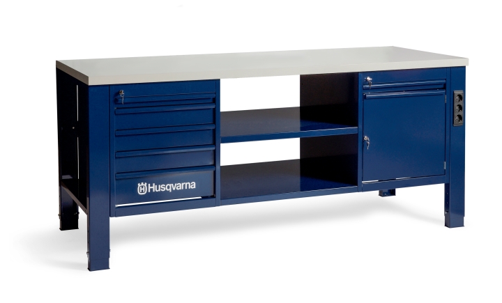 Workbench in the group at Gräsklipparbutiken (5969382-01)