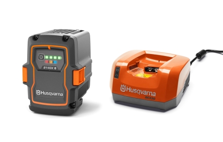 Husqvarna Battery & charger kit B140X & QC330 in the group Forest and Garden Products / Husqvarna Battery operated power tools / Accessories Battery machines at Gräsklipparbutiken (9706079)