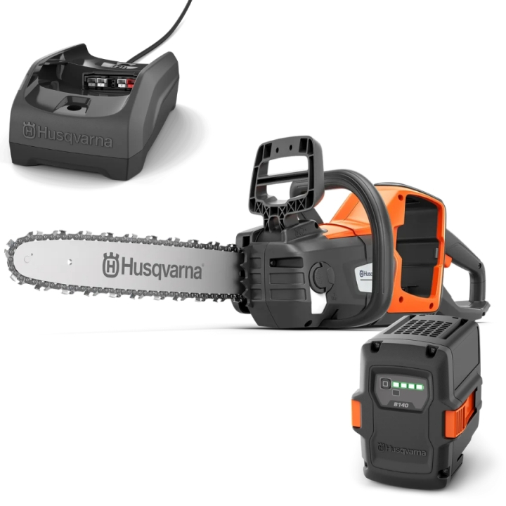 Husqvarna 230i battery chainsaw with battery and charger in the group Forest and Garden Products / Husqvarna Chain saws / Battery Chainsaws at Gräsklipparbutiken (9708383-06)