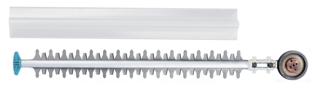 Hedge trimmer blade assembly