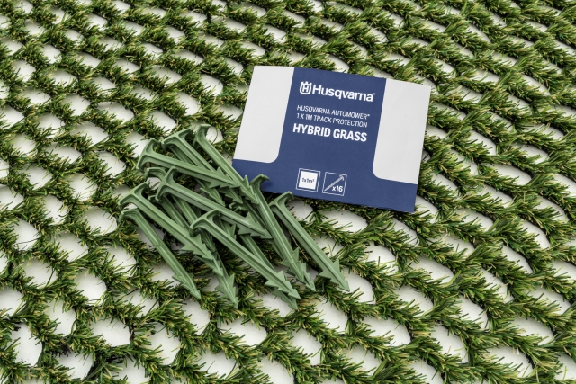 Husqvarna Automower® hybrid turf 2 x 10 m