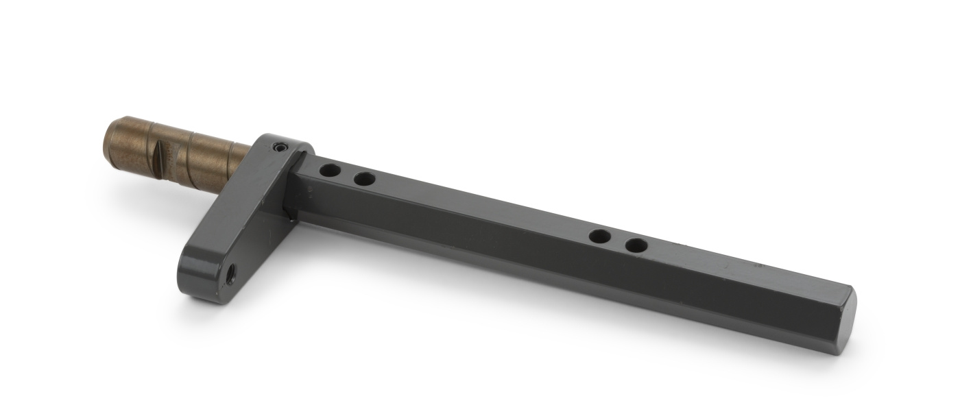 Shaft assembly, left P-5000