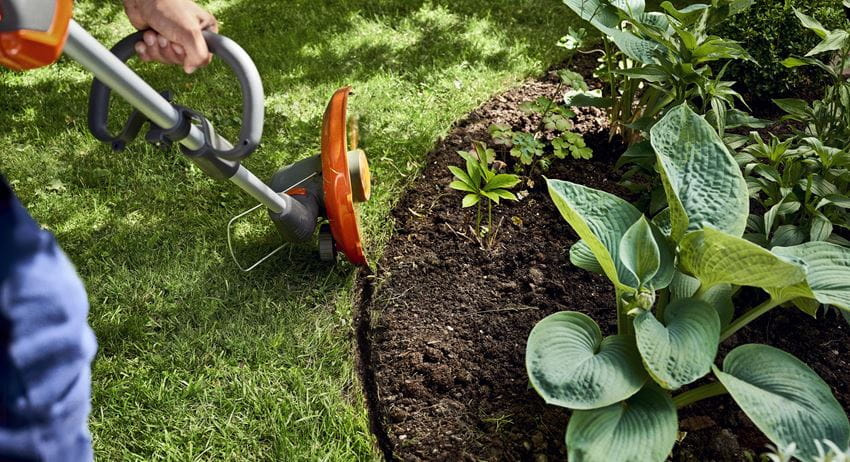 Husqvarna 110iL FLXi Battery Trimmer + B70 & C80