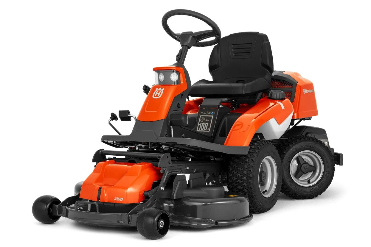 Husqvarna® Rider 216T AWD + Combi 103