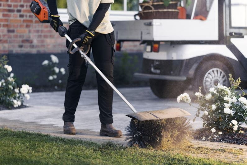 Husqvarna 525iLK Battery Combi Trimmer