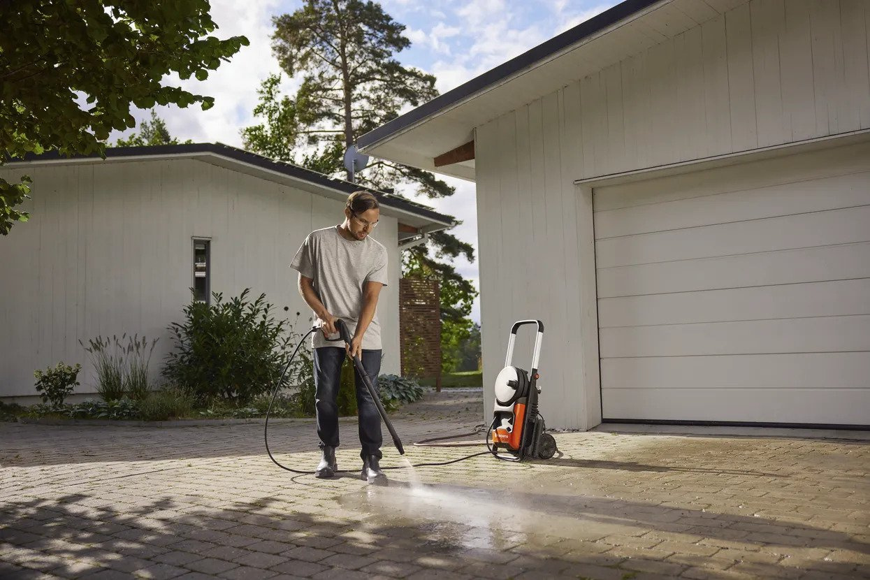 Husqvarna PW 240 High Pressure Washer