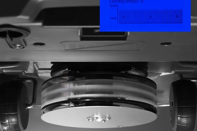 Husqvarna Automower® 405XE Nera Robotic Lawn Mower