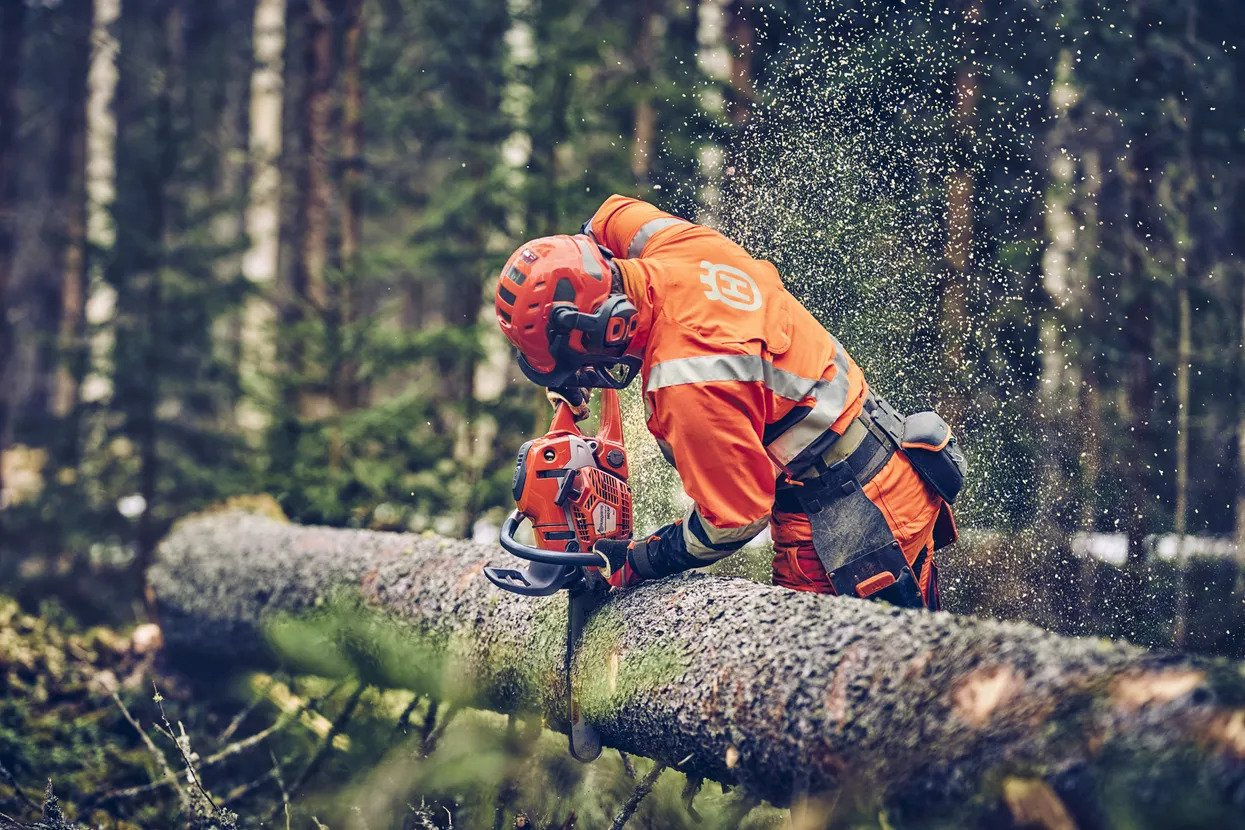 Husqvarna 560 XPG Mark II Chainsaw