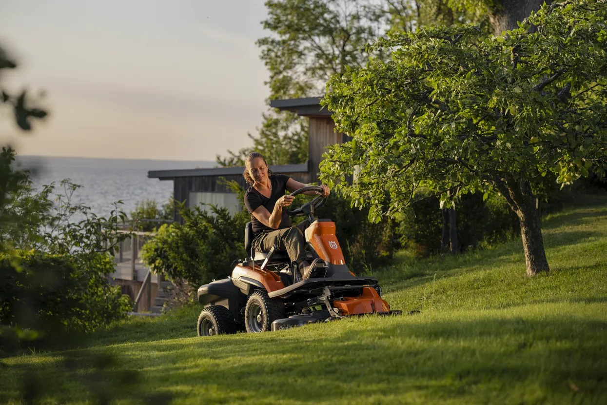 Husqvarna Rider 200iX AWD