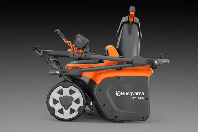 Husqvarna ST 143i Snow Blower