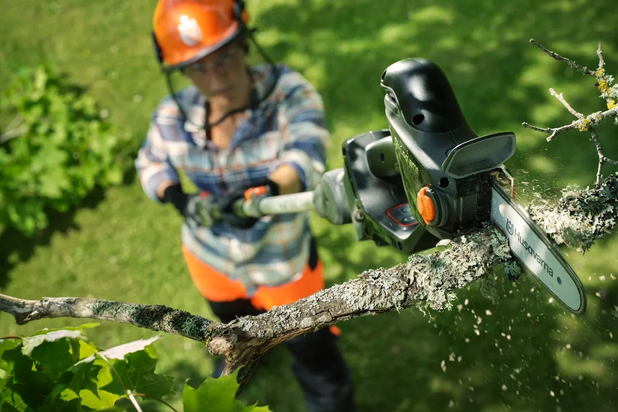 Husqvarna Aspire™ P8X-P4A + Aspire™ telescopic pole