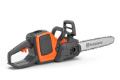 Husqvarna 230i battery chainsaw with battery and charger Husqvarna 230i battery chainsaw with battery and charger