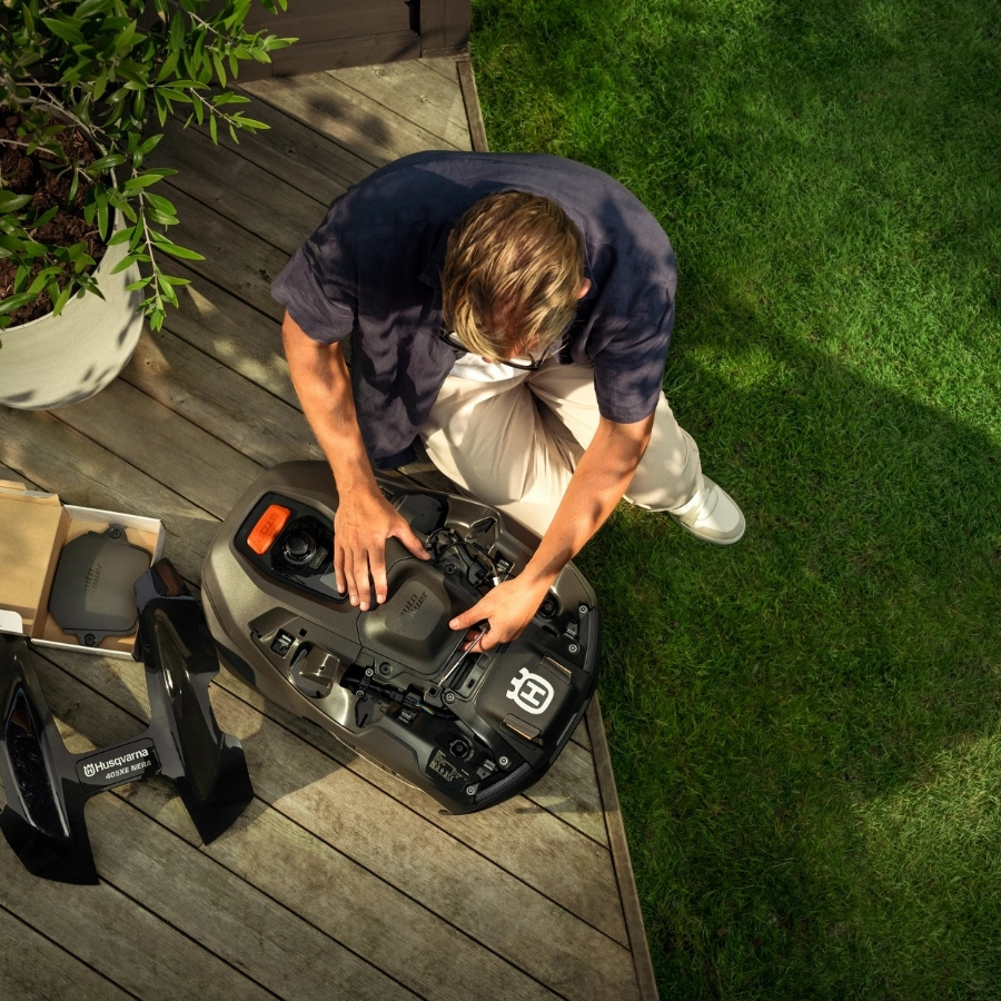 Husqvarna EPOS™ Plug-in 320 Nera, 430X Nera, 450X Nera